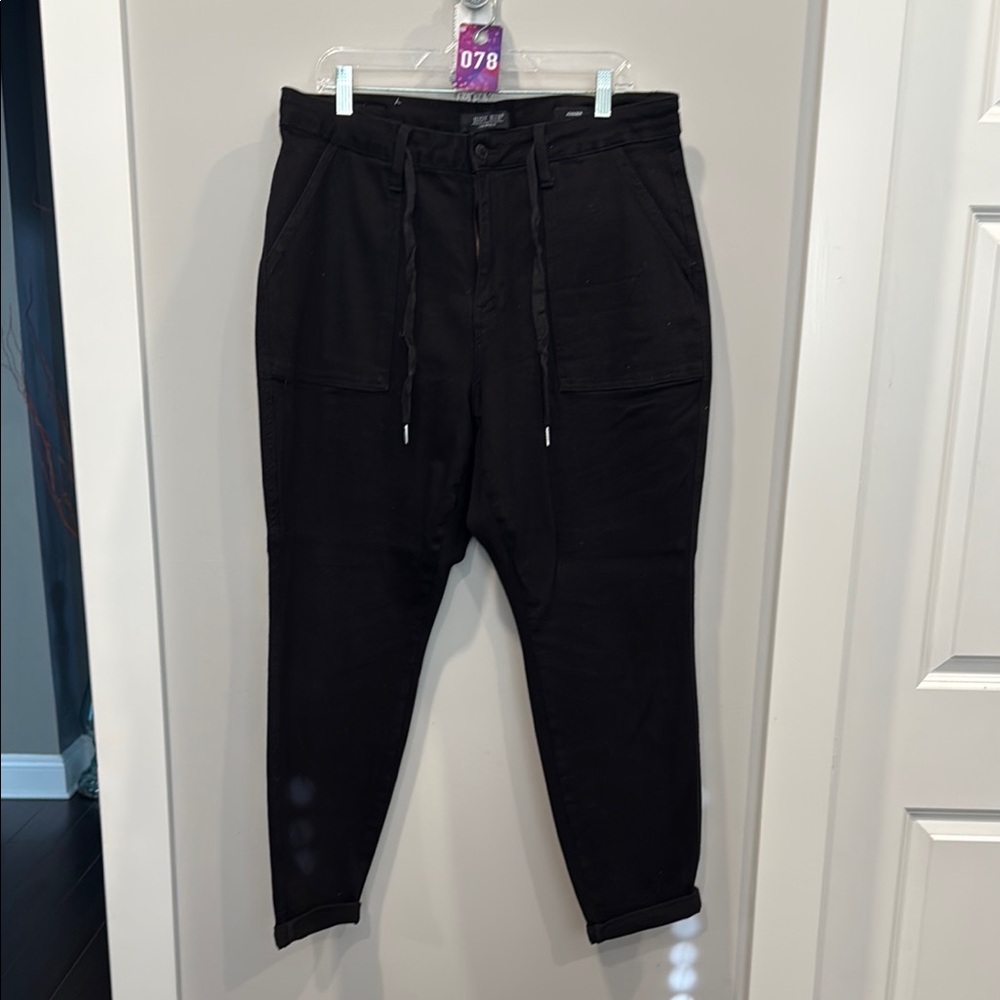 Judy Blue Black Straight Leg Jeans